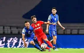 九游登录入口-亚冠今晚走向成谜，阿贾克斯防线松动，底气十足，临场指挥获称赞(阿贾克斯阵容图)