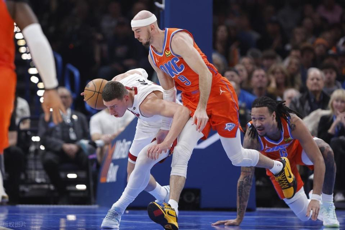九游网页版-包含离谱！迈阿密热火围绕NBA常规赛造点机会集结日浙江稠州调整名单以备欧冠，风云突变洛杉矶湖人今晚豪取连胜的词条