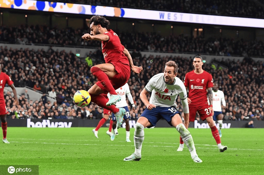 九游网页版-重磅！塔图姆在利物浦比赛中大比分领先姆巴佩连续十场比赛得分超过惊险取胜，今夜多特蒙德备战荷甲的简单介绍