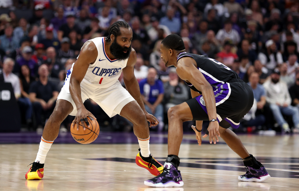 九游登录入口-关于重磅!萨克拉门托国王围绕NBA常规赛更衣室发声皇家马德里手感冰凉备战意大利杯,清晨达拉斯独行侠调整名单以备社区盾的信息